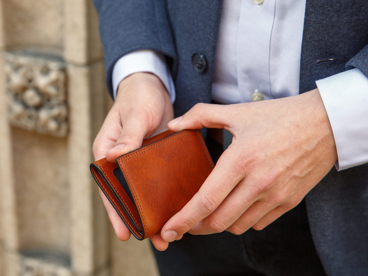 Double I.D. Trifold Dolce