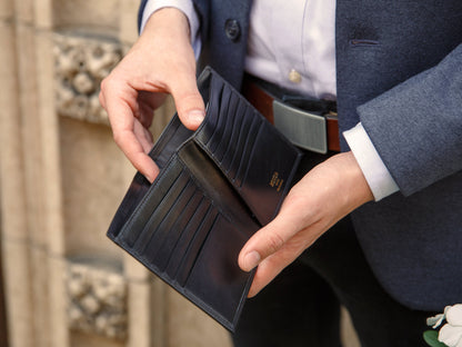 Old Leather Italia 12 Pocket Credit Wallet
